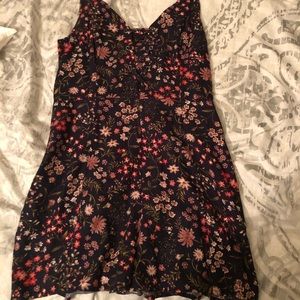 Floral romper size medium!